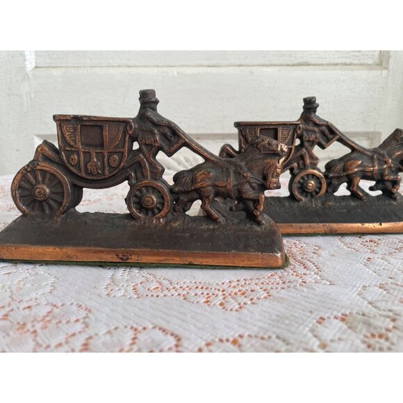 Vintage 1950s Cast Iron Copper Finish Stagecoach Bookends - Picture 7 of 9